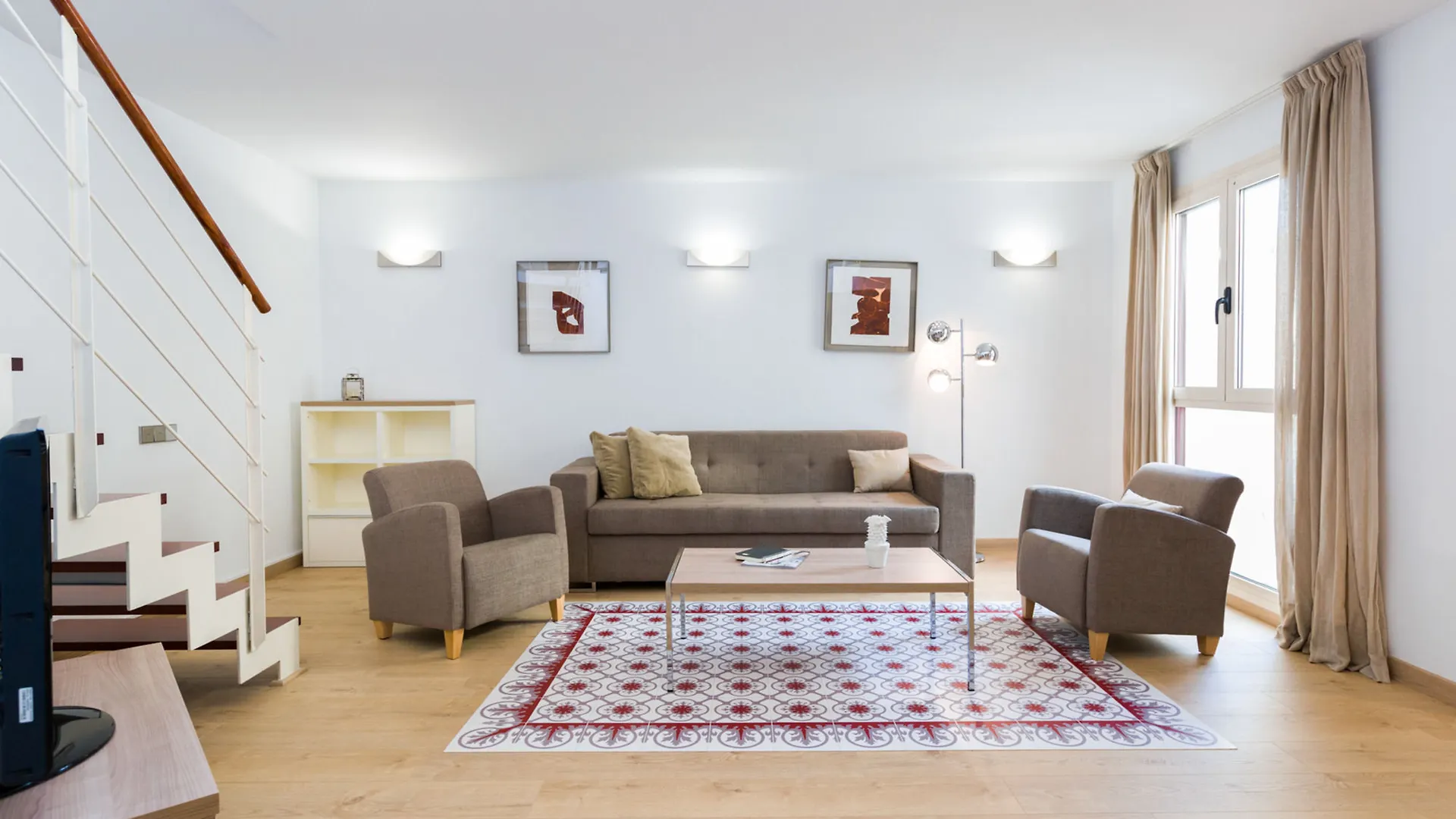 No 335 The Streets Apartments Barselona 0*,  İspanya