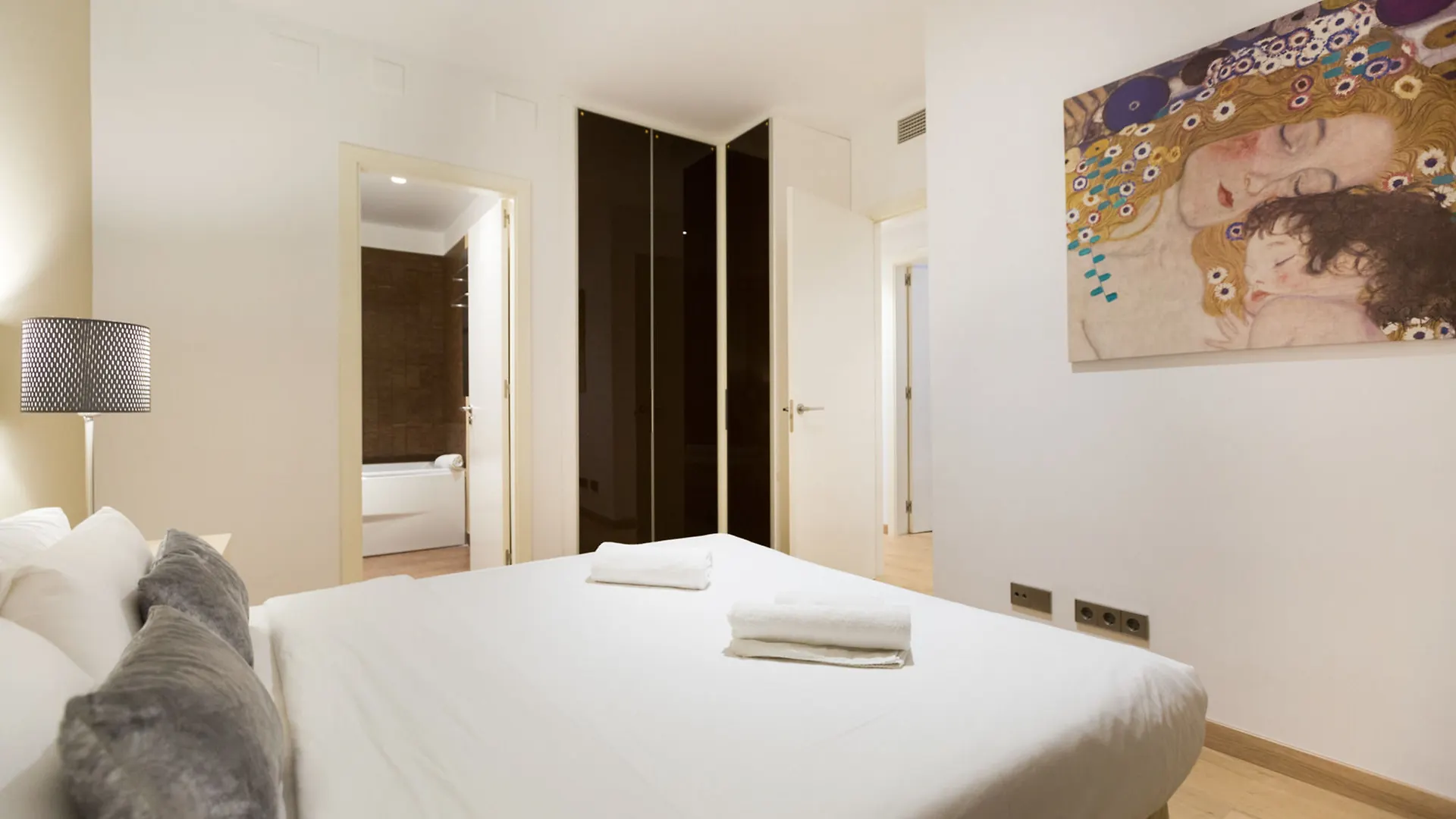 No 335 The Streets Apartments バルセロナ
