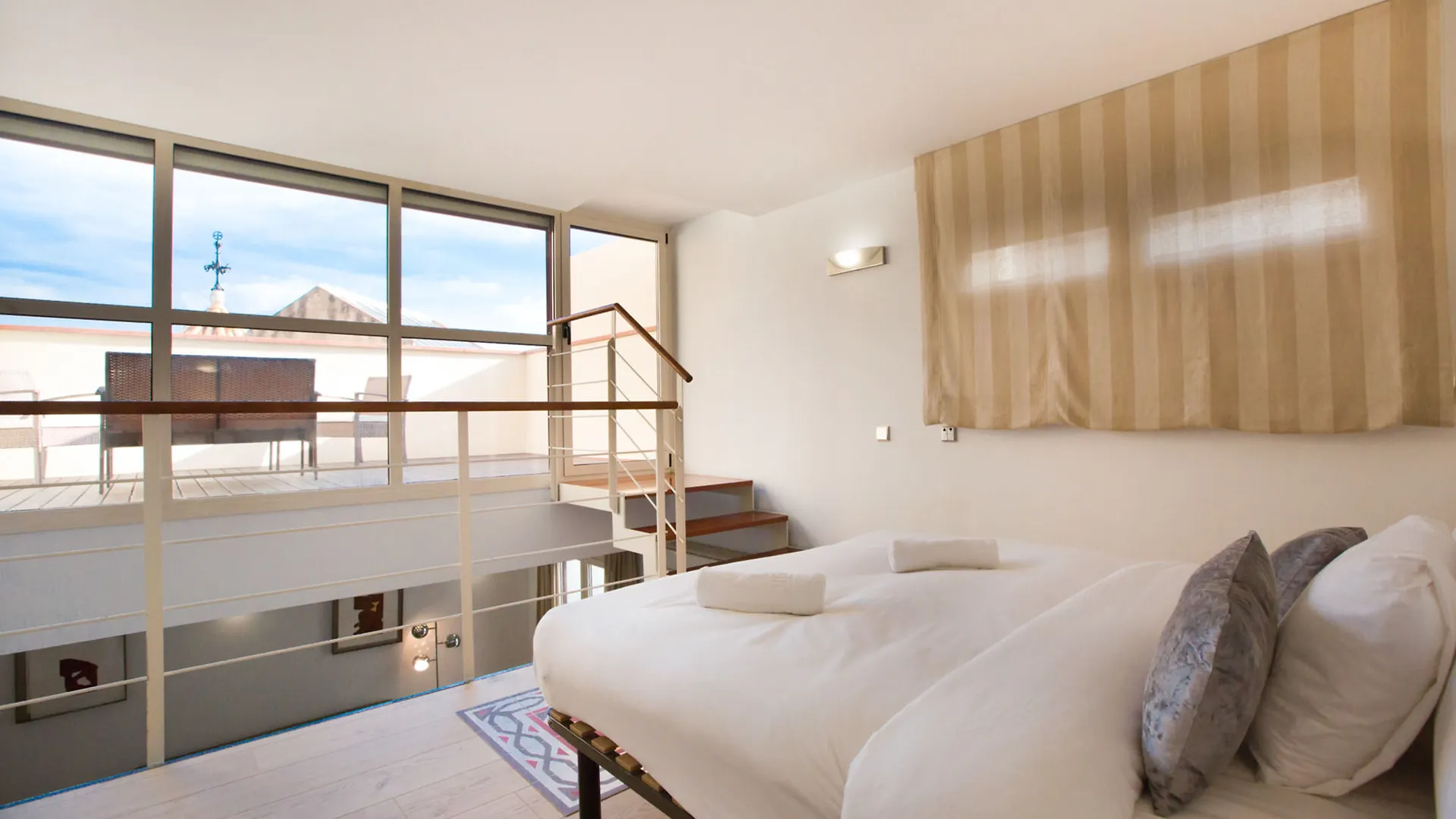 No 335 The Streets Apartments Barselona İspanya