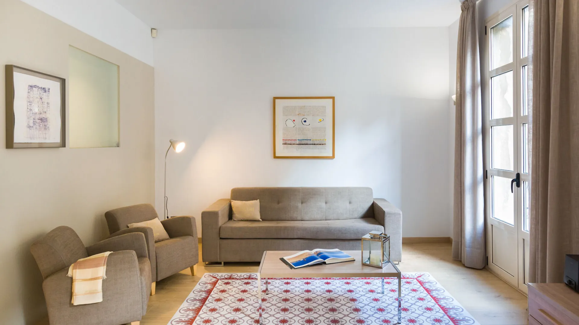 No 335 The Streets Apartments バルセロナ 0*,  スペイン